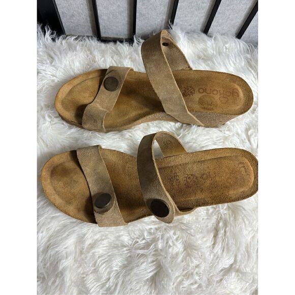 Yokono Tan Strap Leather Wedge Sandals - Picture 2 of 7